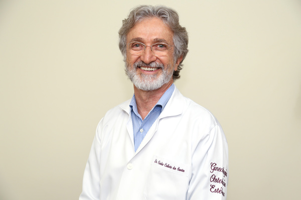 Dr. Carlos Calixto dos Santos - Ginecologista e obstetra - CRM/PR: 7585